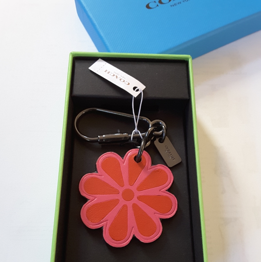 Coach Leather Flower Key Fob Bag Charm Dk Pink NWT - Picture 5 of 10